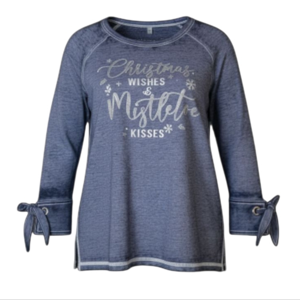 Christmas Wishes & Mistletoe Kisses Heathered Gray Holiday Top - NWOT